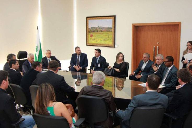 Comitiva foi formada por representantes da sociedade civil organizada, do Ministério Público, da magistratura, lideranças políticas e autoridades do executivo e do legislativo - Foto: Divulgação Comitiva foi formada por representantes da sociedade civil organizada, do Ministério Público, da magistratura, lideranças políticas e autoridades do executivo e do legislativo - Foto: Divulgação