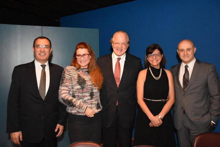 José Anacleto Abduch Santos, Ketlin Feitosa de Albuquerque, Juarez Freitas, Teresa Villac, Daniel Ferreira - Foto: Bebel Ritmann José Anacleto Abduch Santos, Ketlin Feitosa de Albuquerque, Juarez Freitas, Teresa Villac, Daniel Ferreira - Foto: Bebel Ritmann