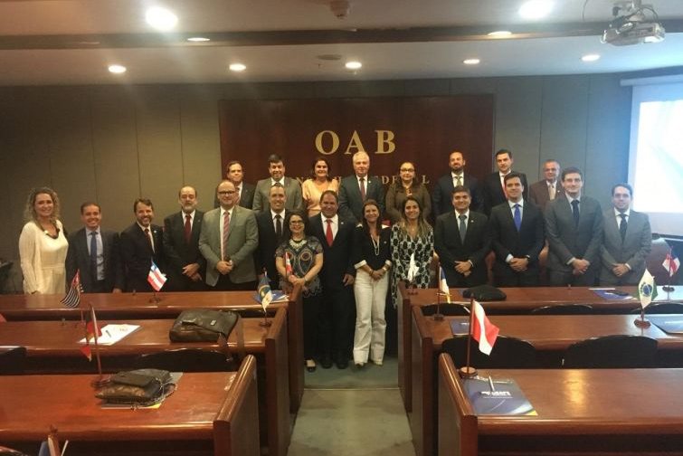 Reunião foi realizada em Brasília e contou com a presença do presidente da APEP, Eroulths Cortiano Junior - Foto: Divulgação Reunião foi realizada em Brasília e contou com a presença do presidente da APEP, Eroulths Cortiano Junior - Foto: Divulgação